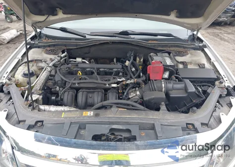 2010 Ford Fusion z USA, uszkodzony, nr VIN 3SAHP0GA7AR411464